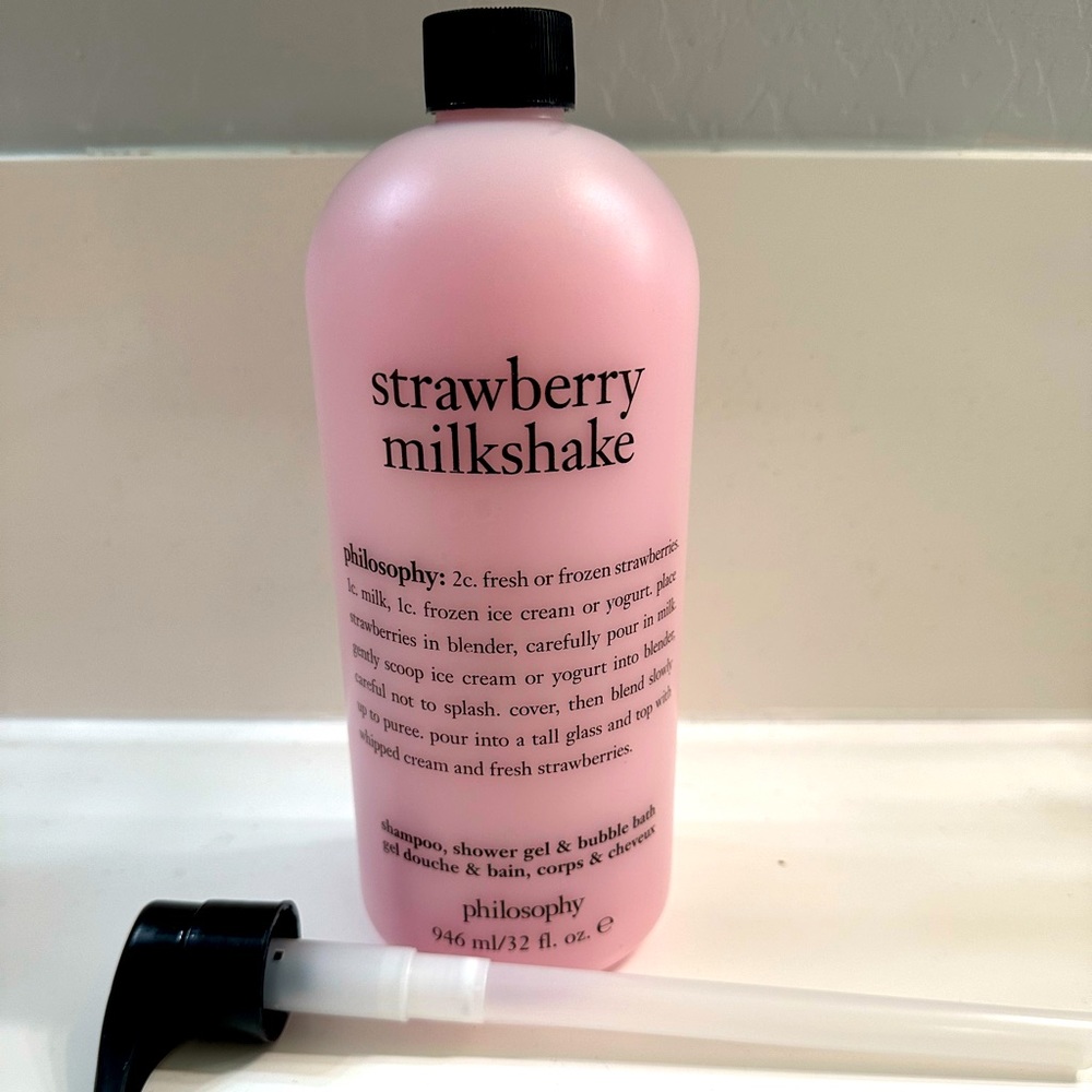 New Philosophy Strawberry Milkshake 32 ounce shower with pump new sealed
